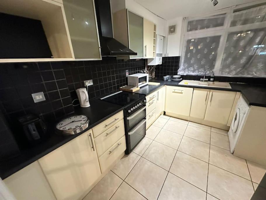 3 Bedroom Garden House Maida Vale Appartement *
